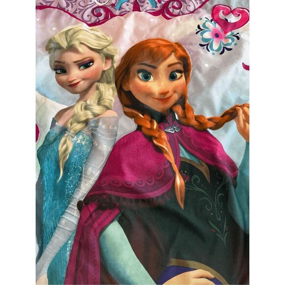 Frozen Anna and Elsa Blanket 42 X 53 Inches - Picture 6 of 12